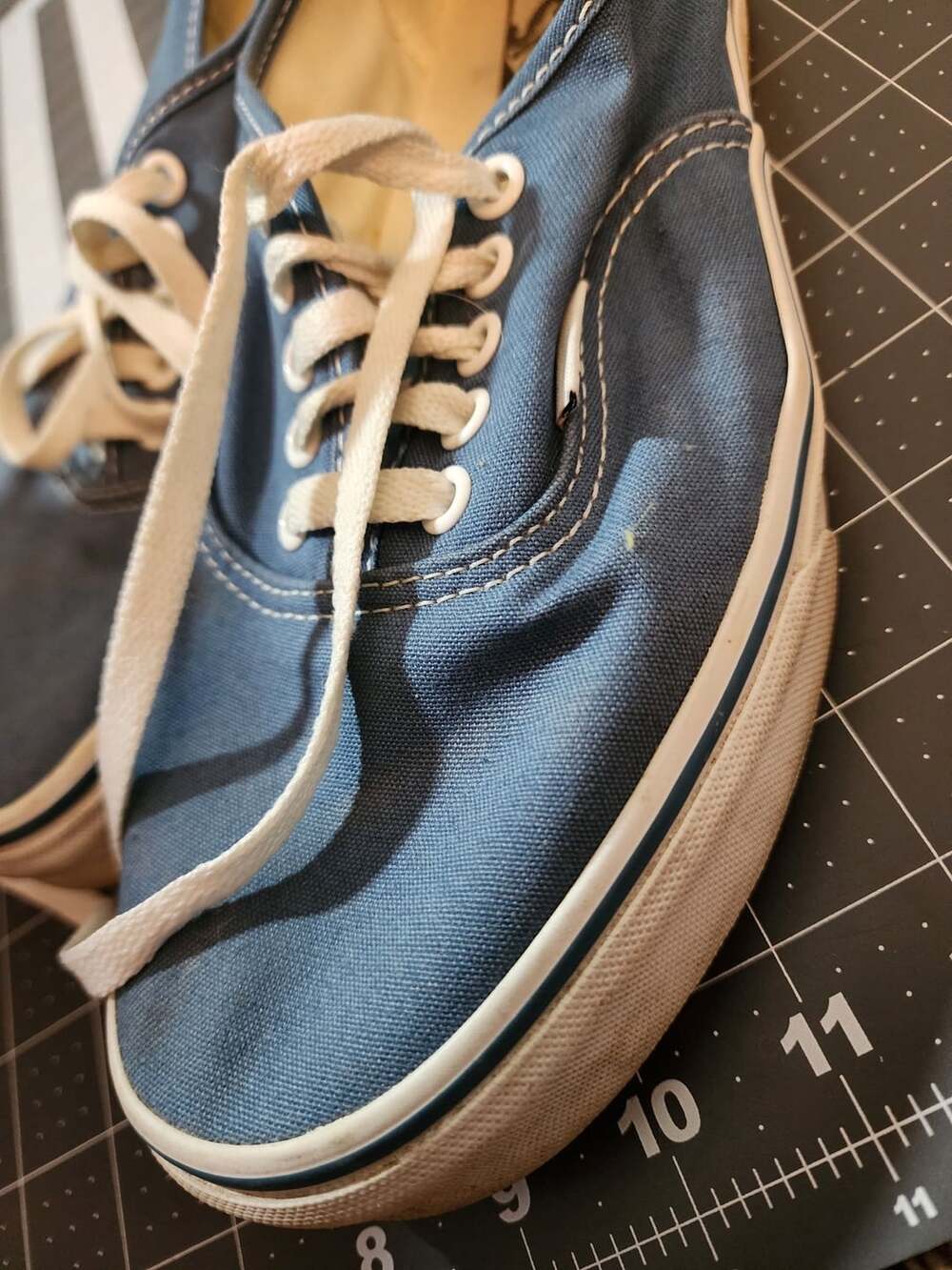 Vans Authentic Size 9 Blue Canvas Lace Up Sneakers